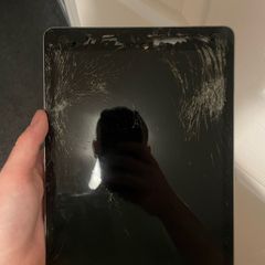 ipad (for parts only)
