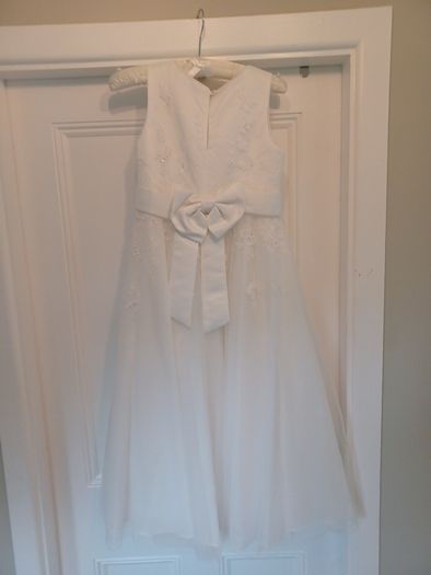Beautiful John Rocha Girls dress suitable for communion/party/ flowergirl