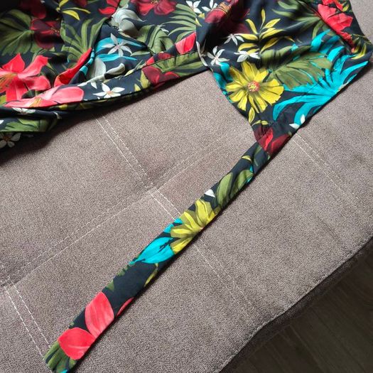 Multi Floral Wrap Long Sleeve Top   Stradivarius, Size M