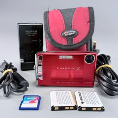 Fuji FinePix Z10 FD Red 7MP 3x Zoom  Digital Camera