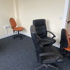 5 x office chairs