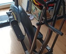 OneBodyFit cross trainer