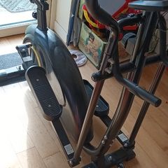OneBodyFit cross trainer