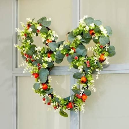 NEW Disney Holiday Christmas Wreath