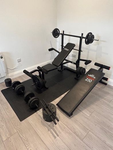 Weight bench, Weights and Sit Up bench