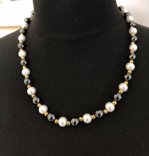pearl necklace