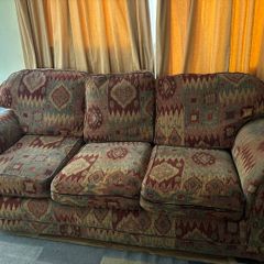 Free Sofa (Removable Cushion Covers) - Collection Drogheda