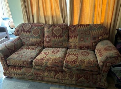Free Sofa (Removable Cushion Covers) - Collection Drogheda