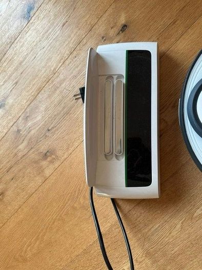 Robotic vacuum cleaner Vorwerk VR300