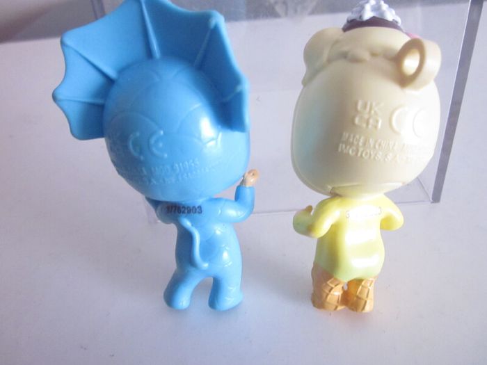 Cry Babies Magic Tears Dolls X2