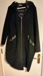 Price drop Made in Italy Hooded Coat Elegant & Cozy