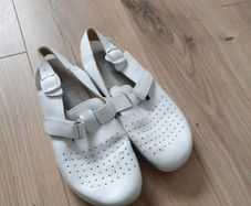 nurse leather clogs