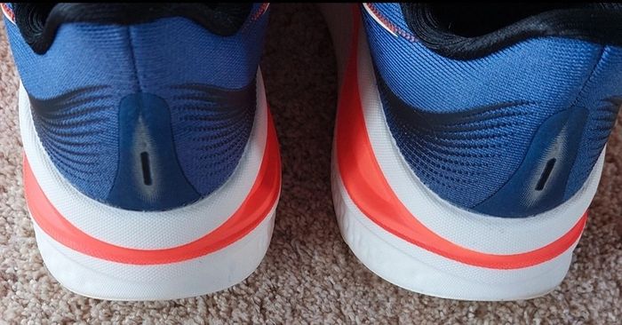 361 Meraki Runners Skipper Blue/Neon Flare