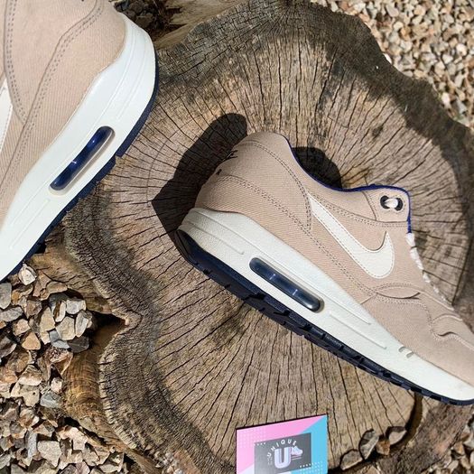 Get Chic Retro Nike Air Max 1 PRM