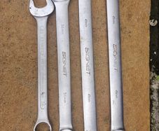 Signet spanners