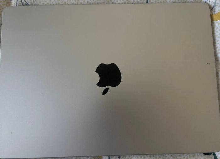 Macbook Pro 14" M3 2023 | 18gb RAM | 512gb SSD