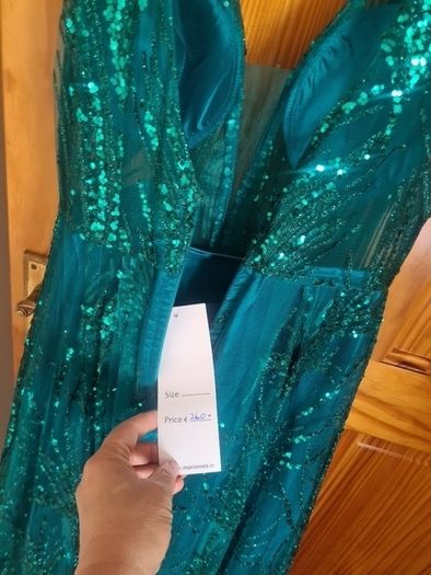 Brand new stunning Debs dress
