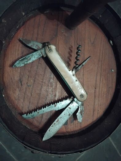 collectable knife