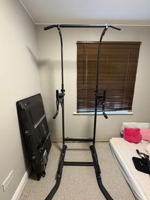Pull up station
