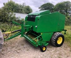 John Deere 578 Baler