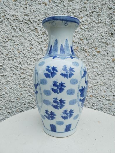 Ming Vase Replica - Suit Home, Hotel / Cafe / Pub / as Decorative Piece - Collectors Vase With Beautiful Design
