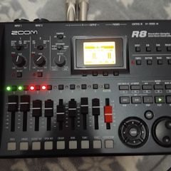 Vintage Zoom R8 Recorder/Sampler/Interface/Controller