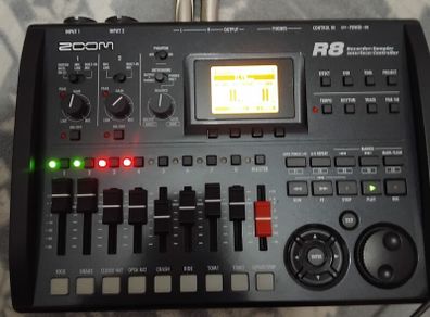 Vintage Zoom R8 Recorder/Sampler/Interface/Controller