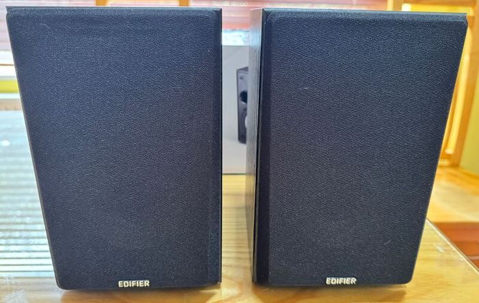 Edifier R990BT Speakers