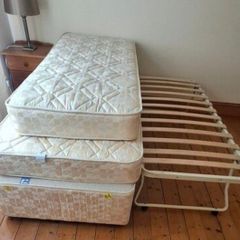 single bed with trundle