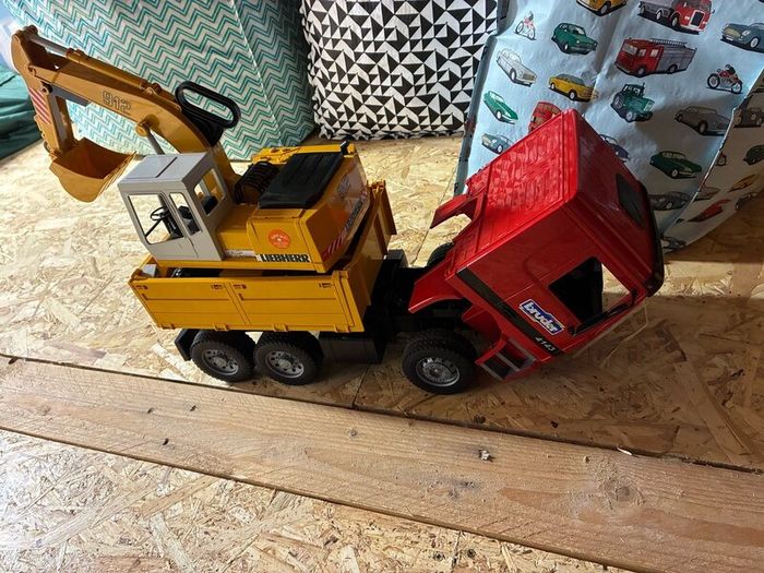 Bruder Digger Set/Lego Advent Calendar