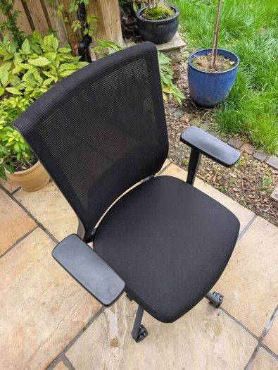ergonomic office chair