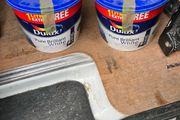 Dulux elephant breath color 2x11l
