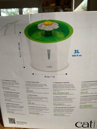 Catit  flower fountain , water fountain