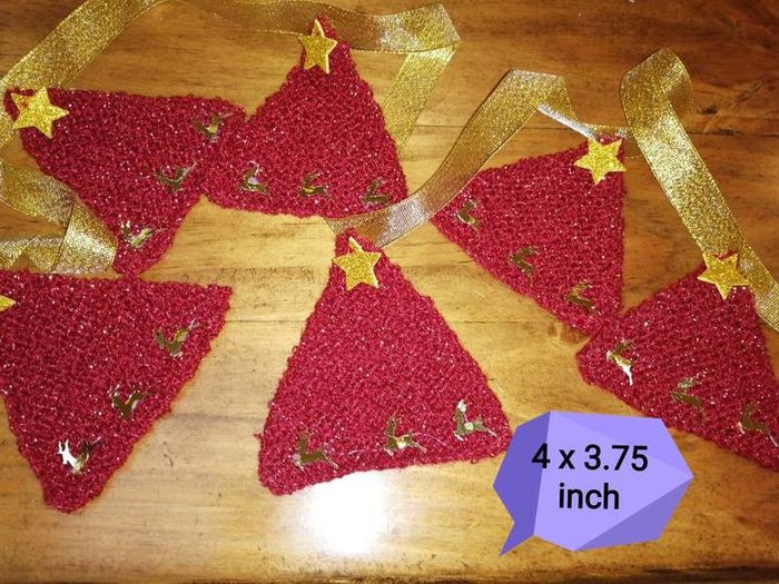 Hand knitted bunting for Baby's room/bedroom & Christmas