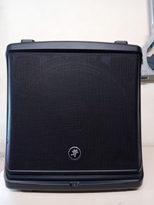 Mackey DLM 12 powered Speaker