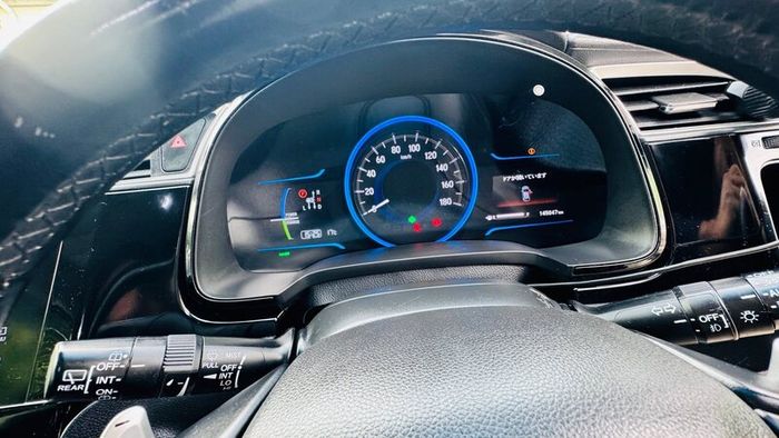 Honda Shuttle Hybrid Z 2016