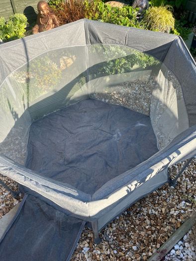 Miniuno playpen