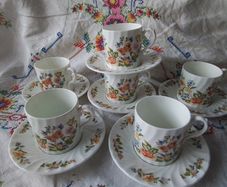 Six Aynsley Cottage Garden Coffee Cups&  Saucers