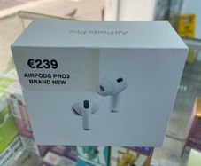 Apple AirPods Pro 3 with Live Translation