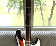 Squire Affinity JB V BSB Electric Bass Guitar
