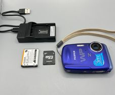 Fujifilm FinePix Z33 WP 10.0MP Underwater Camera Tested + Purple - Full Kit
