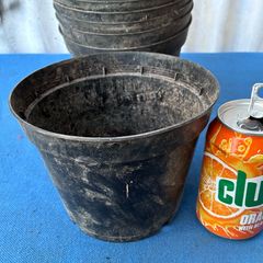 20 black plastic flower pots