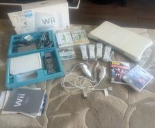 Nintendo Wii Mega Bundle - 4 Controllers, Balance Board, 5 Games (All Boxed, Mint Condition)