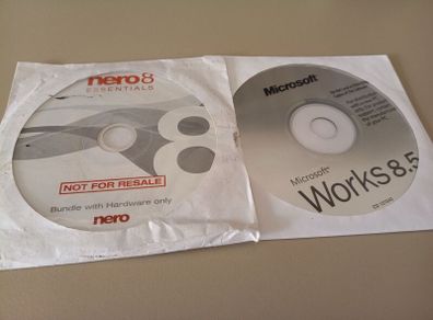 Microsoft Works 8.5 & Nero essentials 8 - CDs