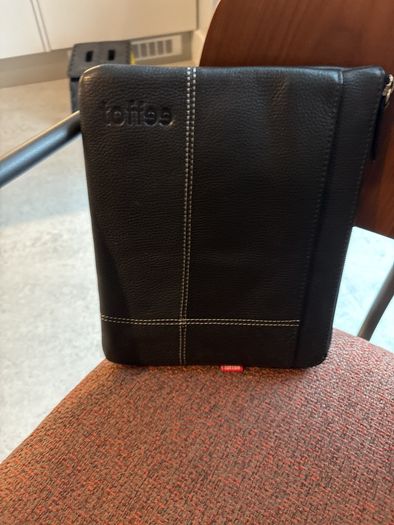 tablet pouch leather black