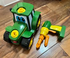 John Deere Build-a-Johnny Tractor