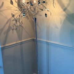 Stunning Leaf Floor Lamp