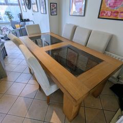 Beautiful Solid Oak Dining Table with Glass Insets plus 6 chairs