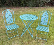 Teal metal garden set (new)
