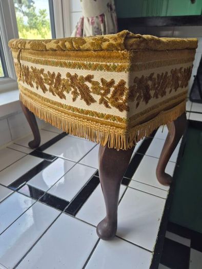 Vintage MidCentury 1950s Tapestry sewing box foorstool